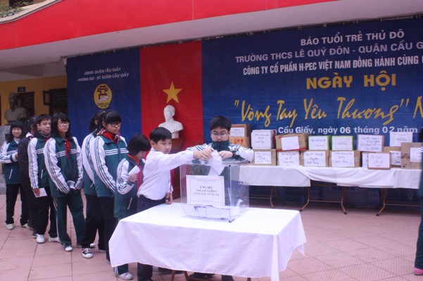 Hà Nội Nhiều hoạt động quyên góp ủng hộ học sinh nghèo vùng sâu, vùng xa